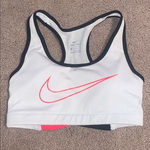 Nike sports bra size XS